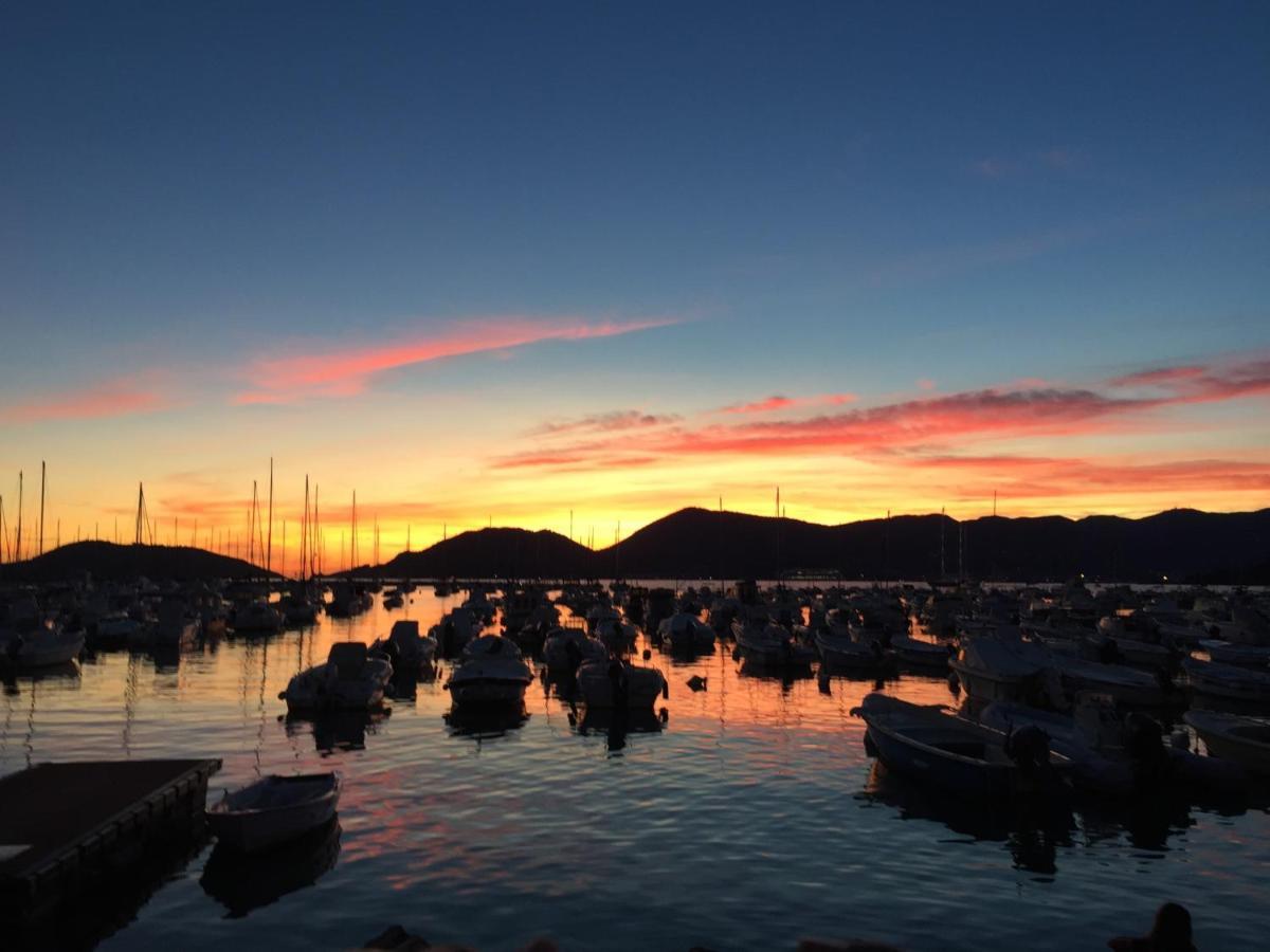 Hotel Il Frantoio Di Olimpia Lerici Esterno foto